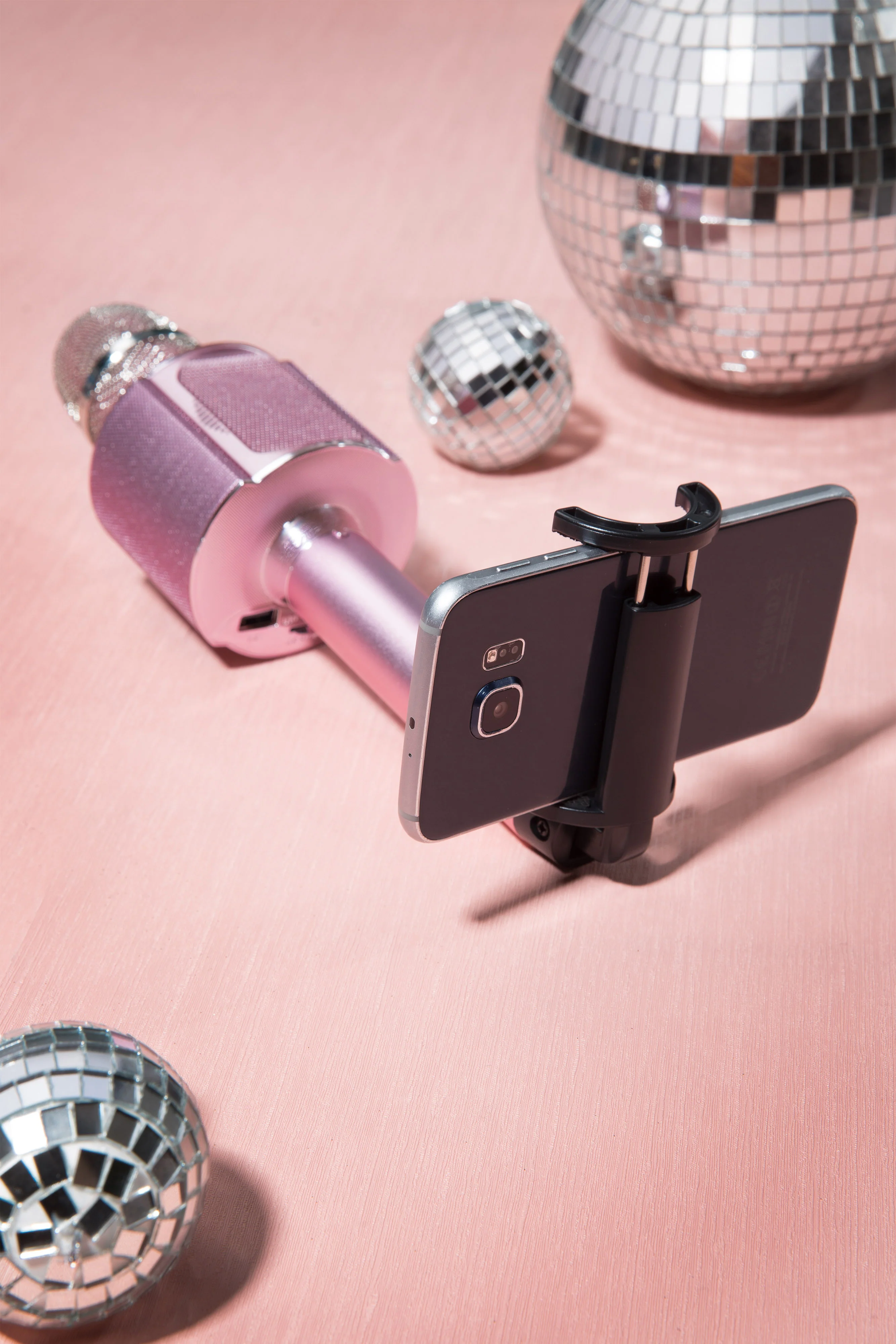 LENCO BMC-090PK - Karaoke Bluetooth® microfoon met speaker en verlichting - Roze - Image 13