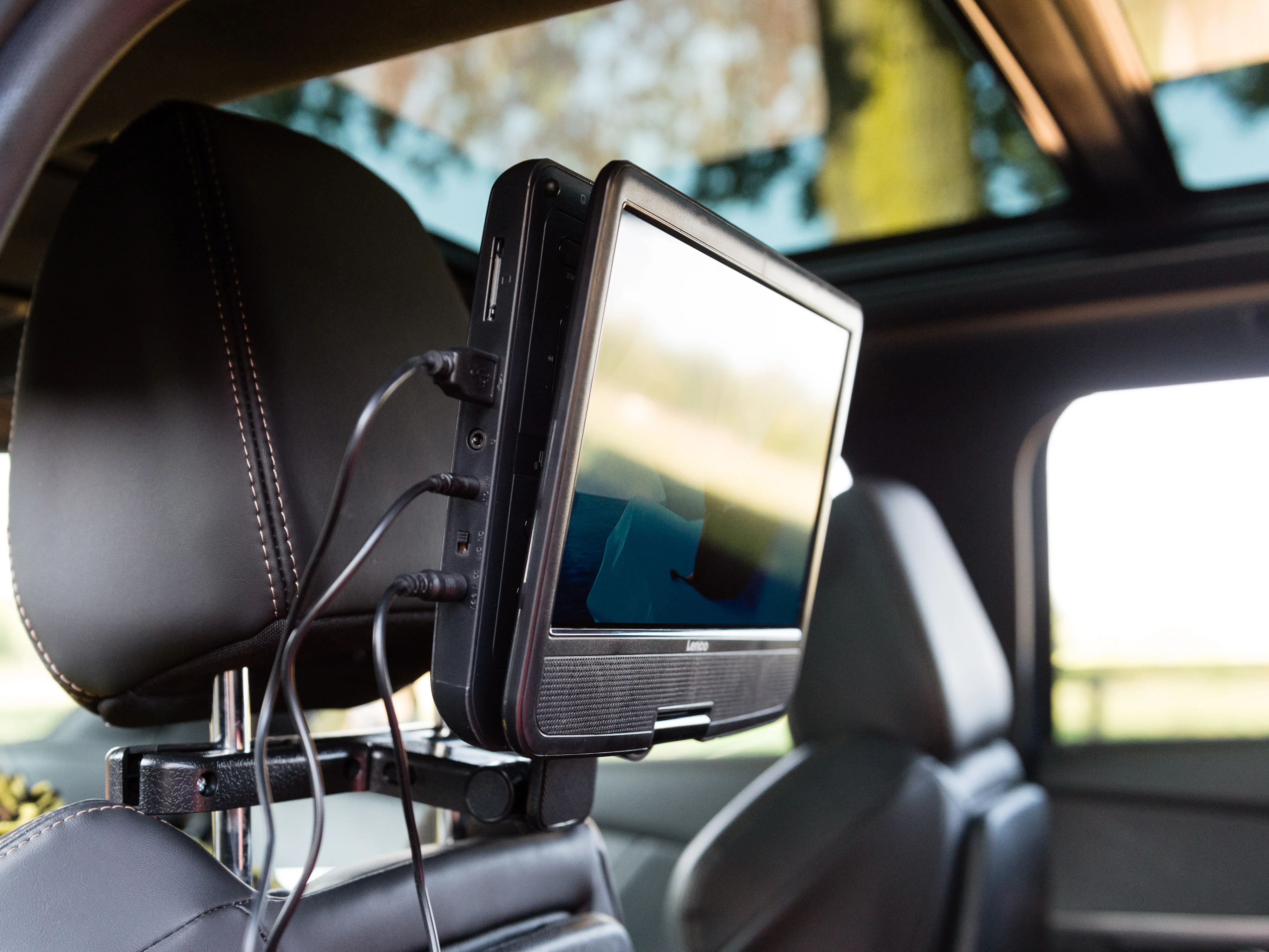 LENCO DVP-1046BK - 2x 10 inch draagbare DVD speler met oplaadbare batterij, twee hoofdtelefoons en twee montagebeugels voor in de auto - Zwart - Image 11