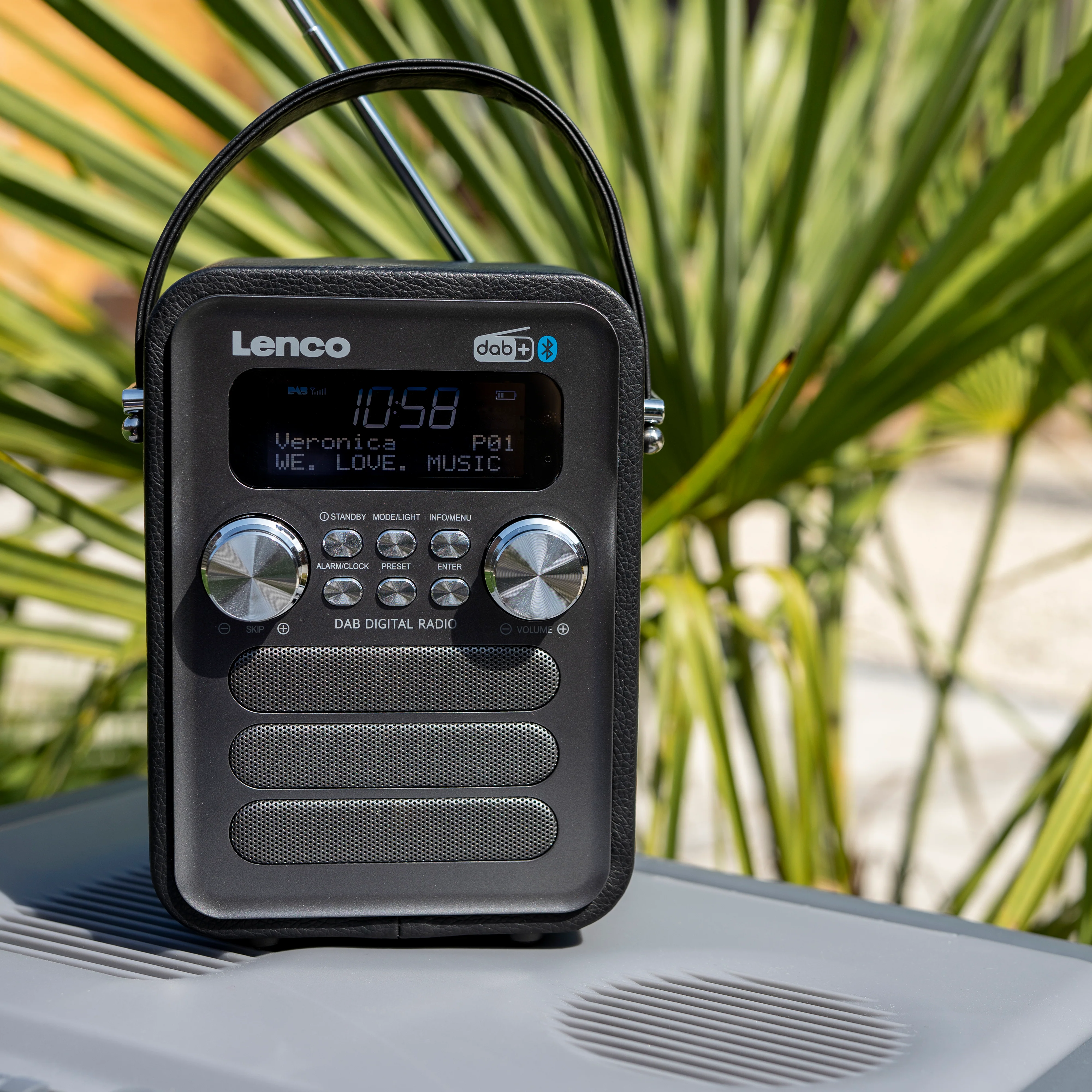 LENCO PDR-051BKSI - Draagbare DAB+ FM Radio met Bluetooth® en AUX-ingang, oplaadbare batterij - Zwart - Image 10