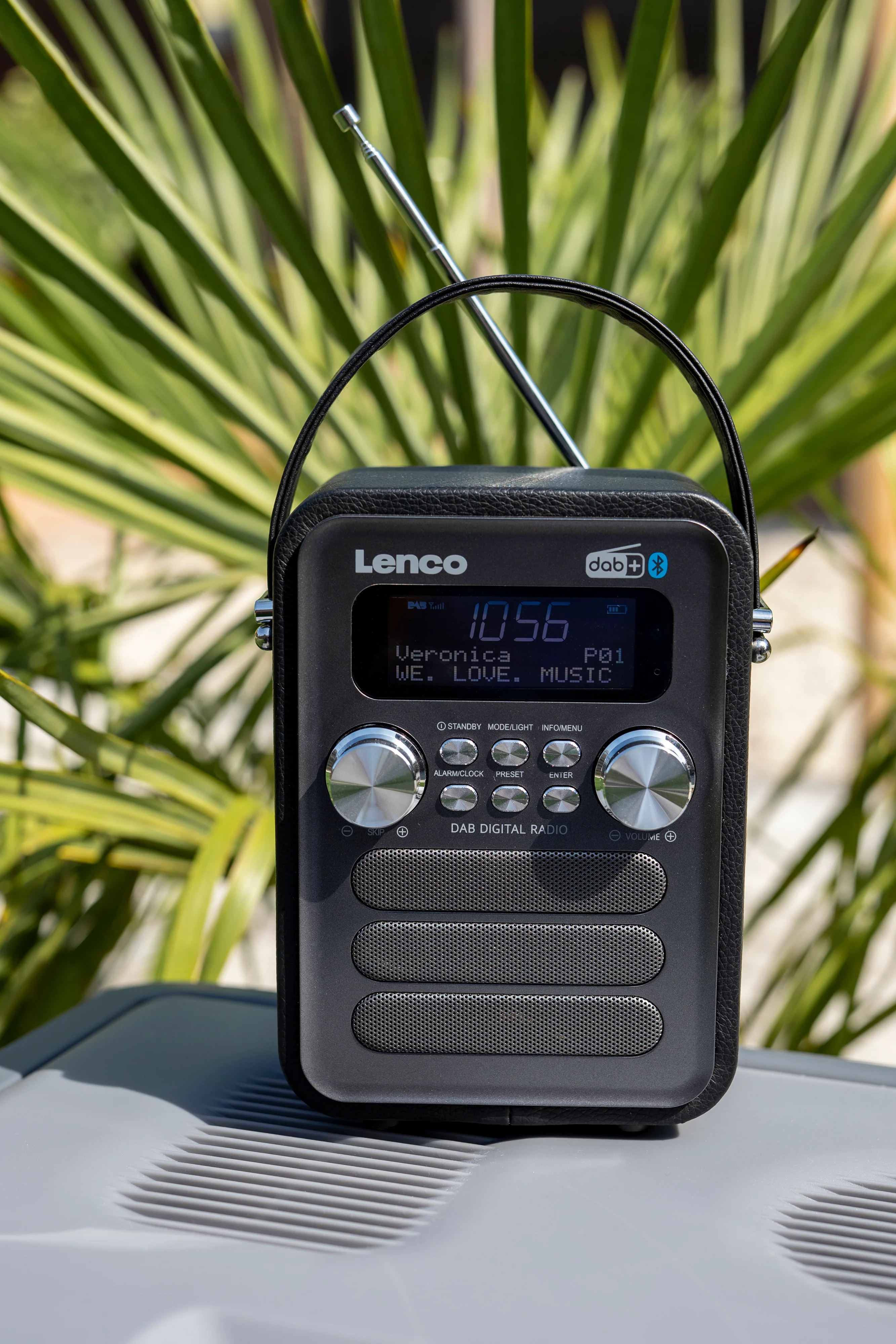LENCO PDR-051BKSI - Draagbare DAB+ FM Radio met Bluetooth® en AUX-ingang, oplaadbare batterij - Zwart - Image 18