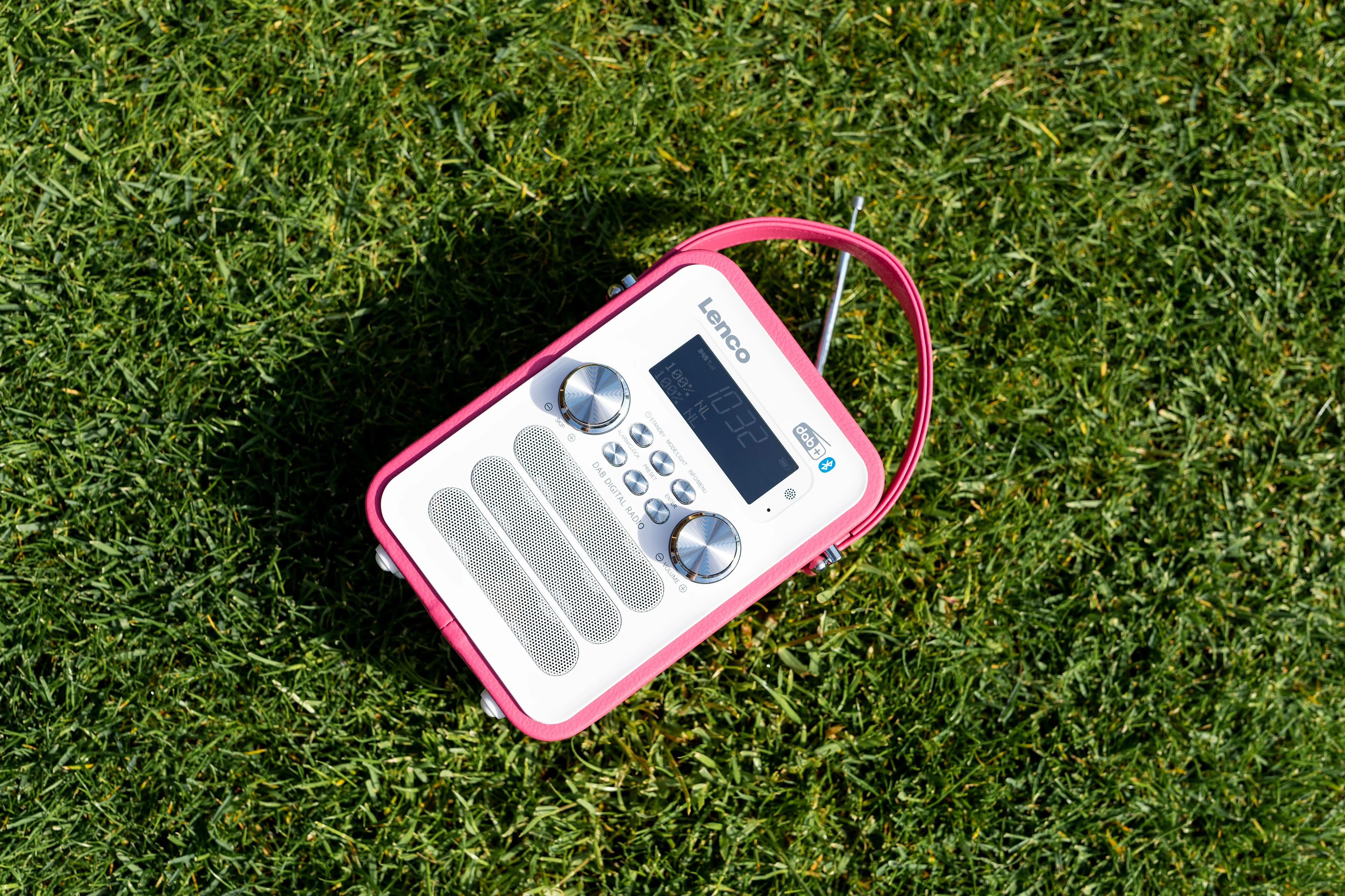 LENCO PDR-051PKWH - Draagbare DAB+ FM Radio met Bluetooth® en AUX-ingang, oplaadbare batterij - Roze - Image 13