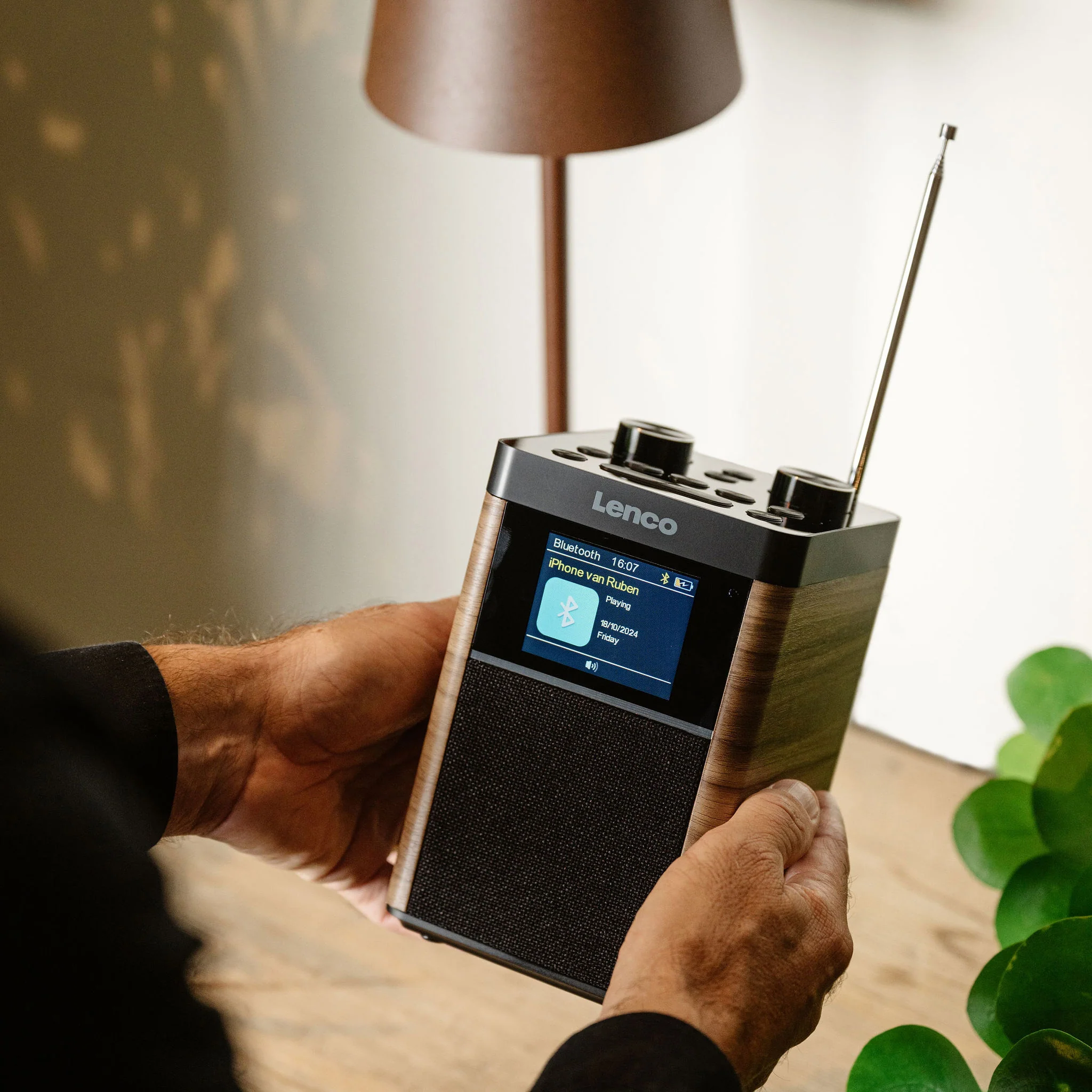 LENCO PDR-060WD - Portable DAB+/FM Radio Bluetooth®, 10W Speaker, 14H Batterij - Zwart - Image 14