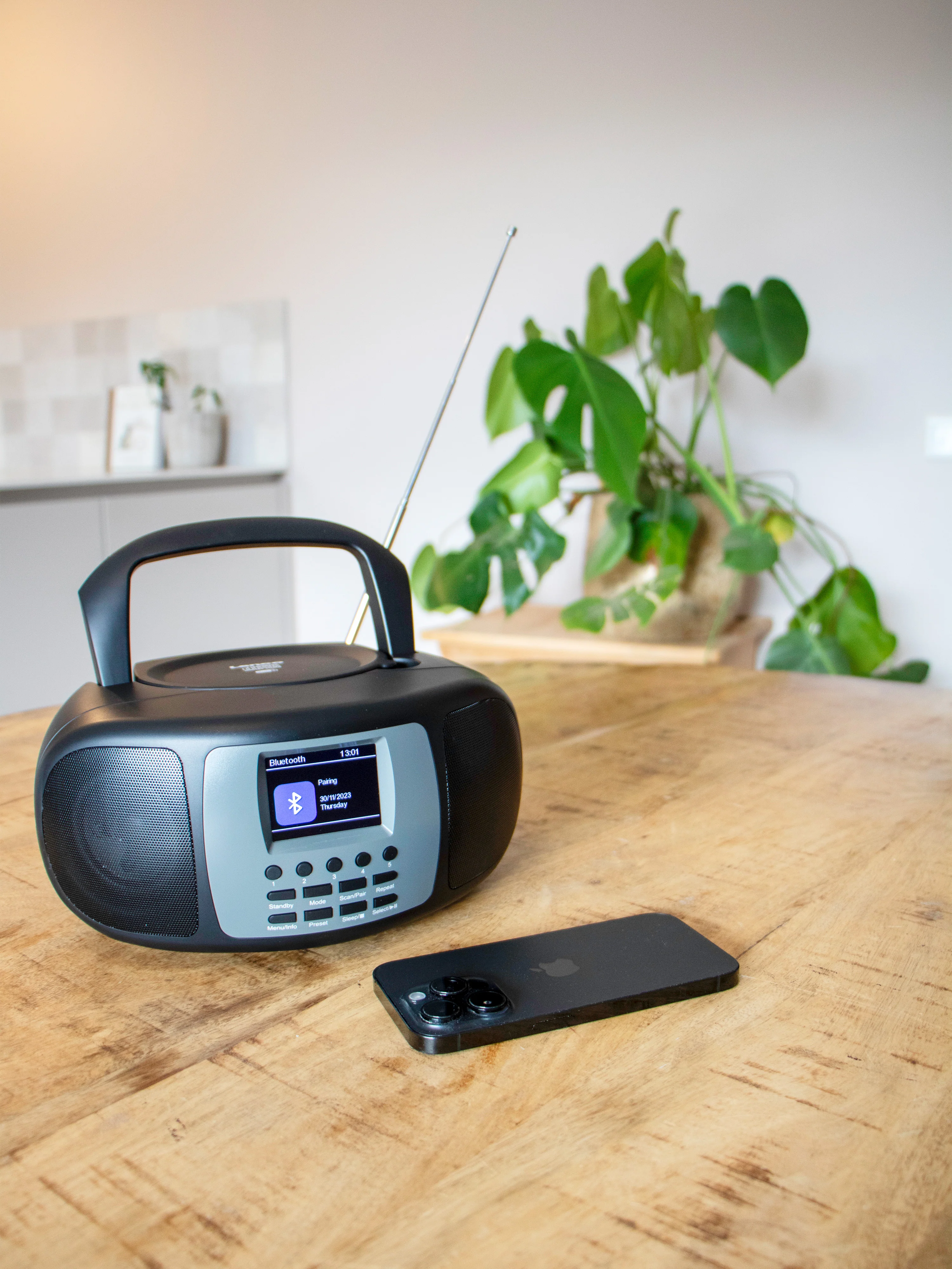 LENCO SCD-860BK - Draagbare DAB+/FM radio met Bluetooth®, CD-speler en groot LCD kleurendisplay - Zwart - Image 24