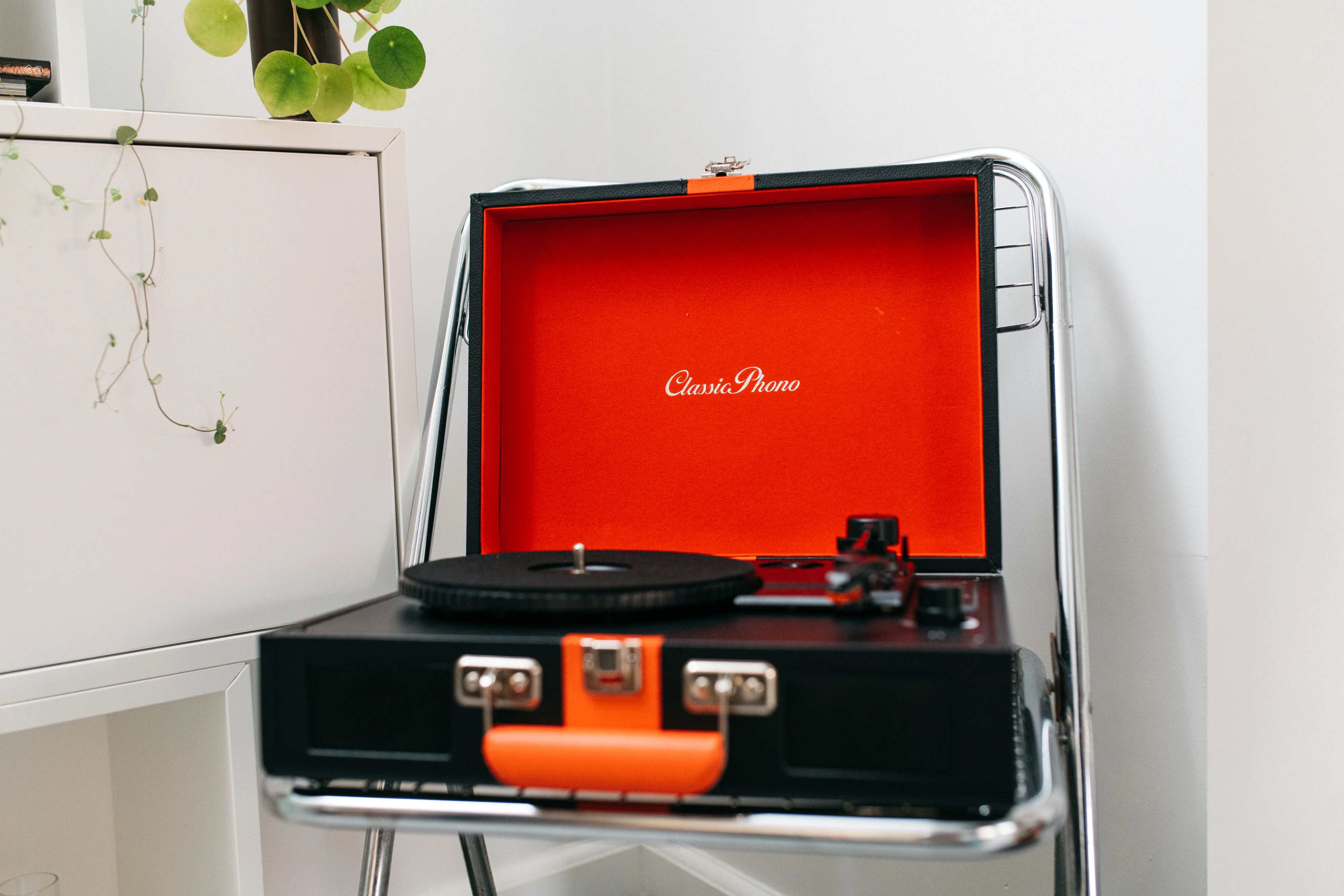CLASSIC PHONO TT-110BKRD - Platenspeler met Bluetooth® ontvangst en ingebouwde speakers - Zwart Rood - Image 8